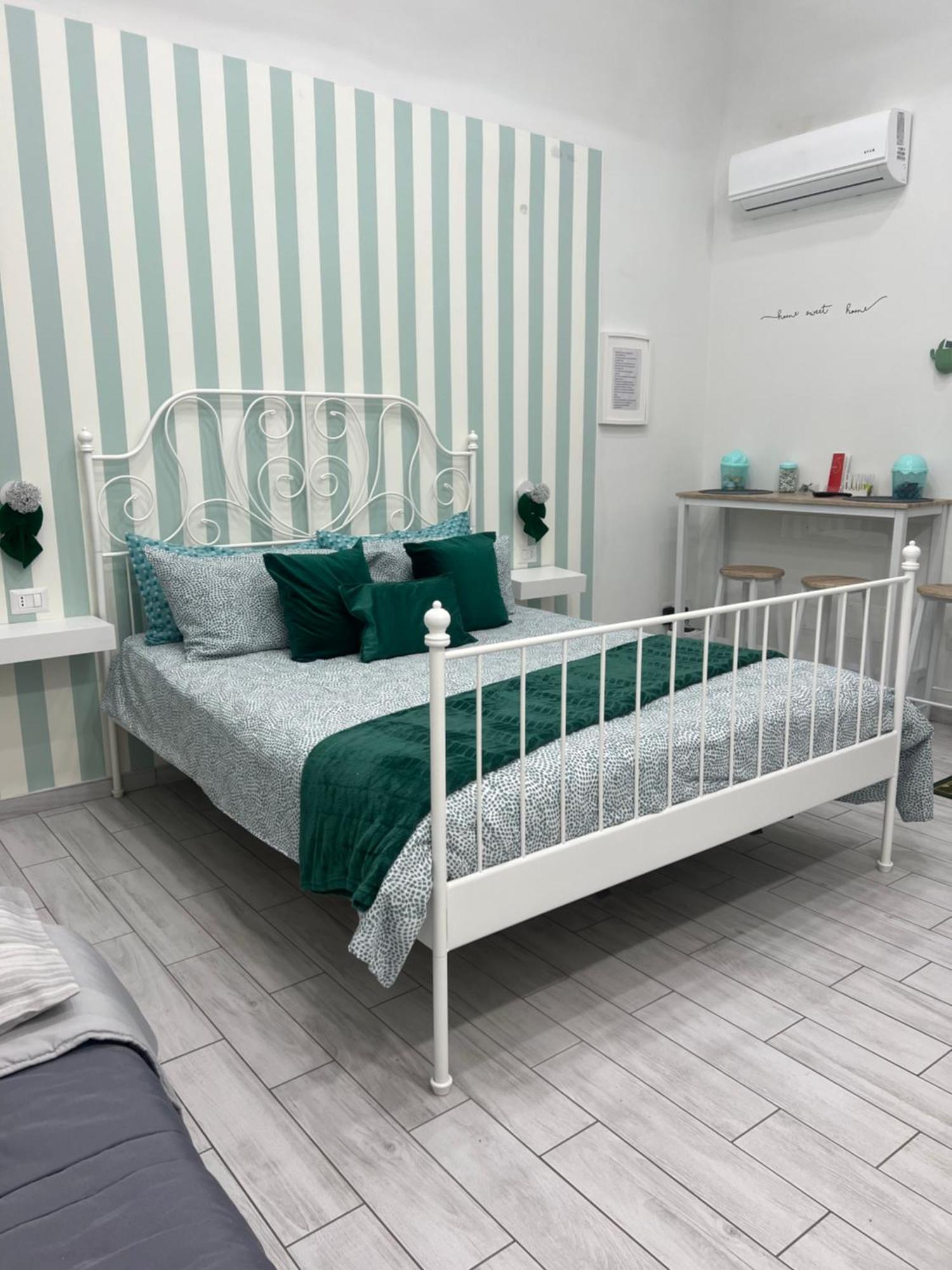 Beatrice Home Неаполь Экстерьер фото